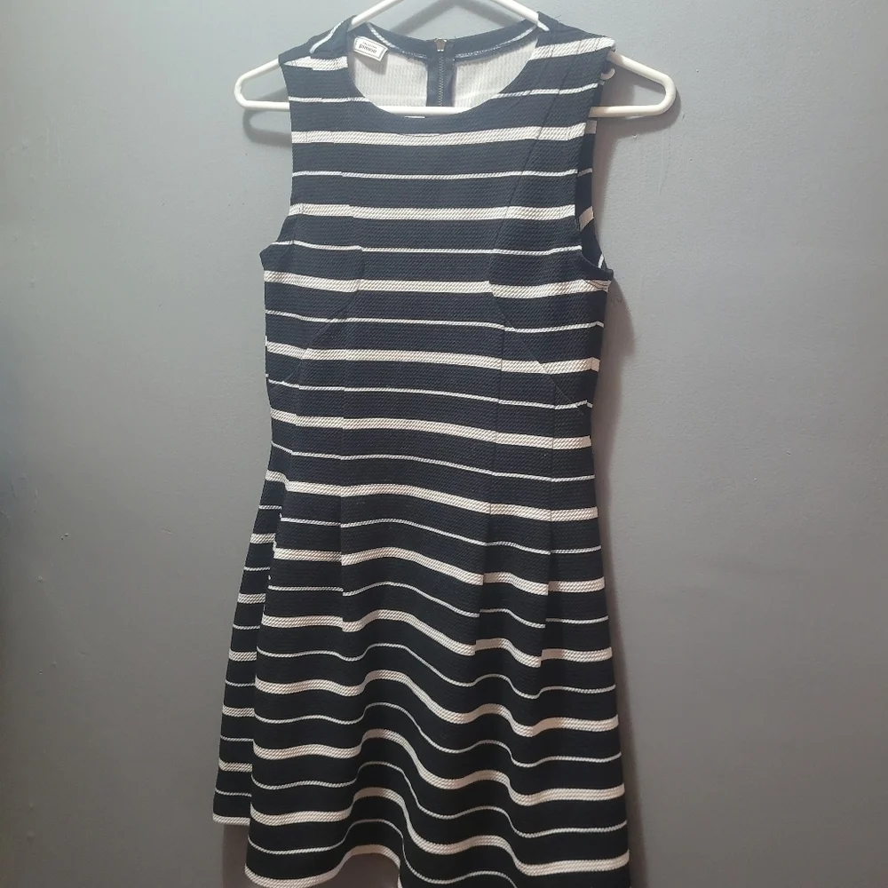 Pimkie Collection blk/wht stripe dress S - Picture 3 of 10